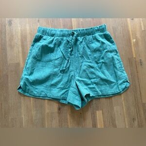 Universal Thread Sea Green Shorts